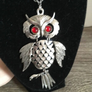 Vtg  Owl pendant necklace